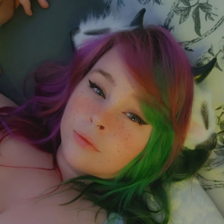 ︶꒦꒷𝕊𝕥𝕣𝕒𝕨𝕓𝕖𝕣𝕣𝕪꒷꒦︶'s avatar
