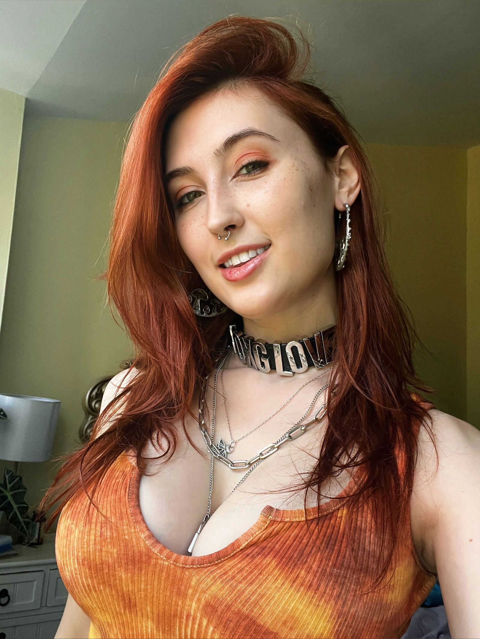 Gillian Foxglove's avatar