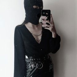 B's avatar