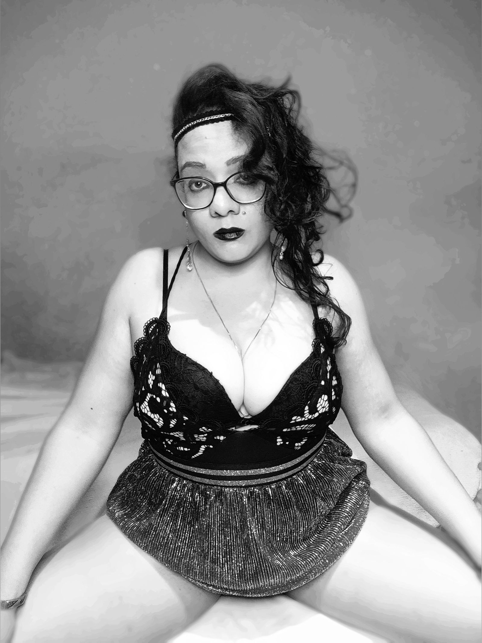 Goddess Circe 🫦🖤🕯️FINDOM🐷💸