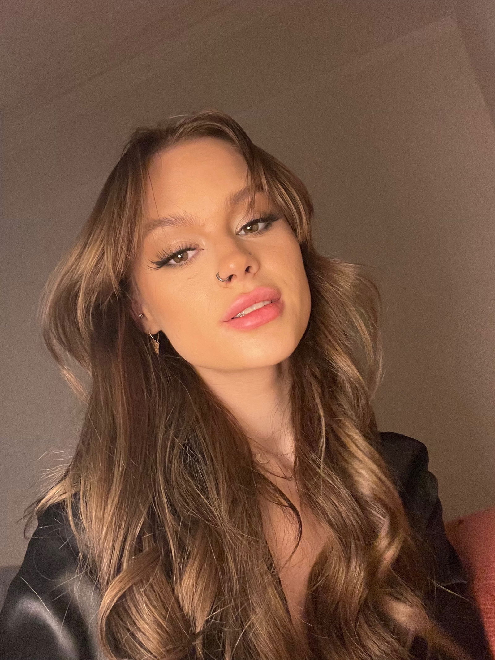 Miss Valentina's avatar
