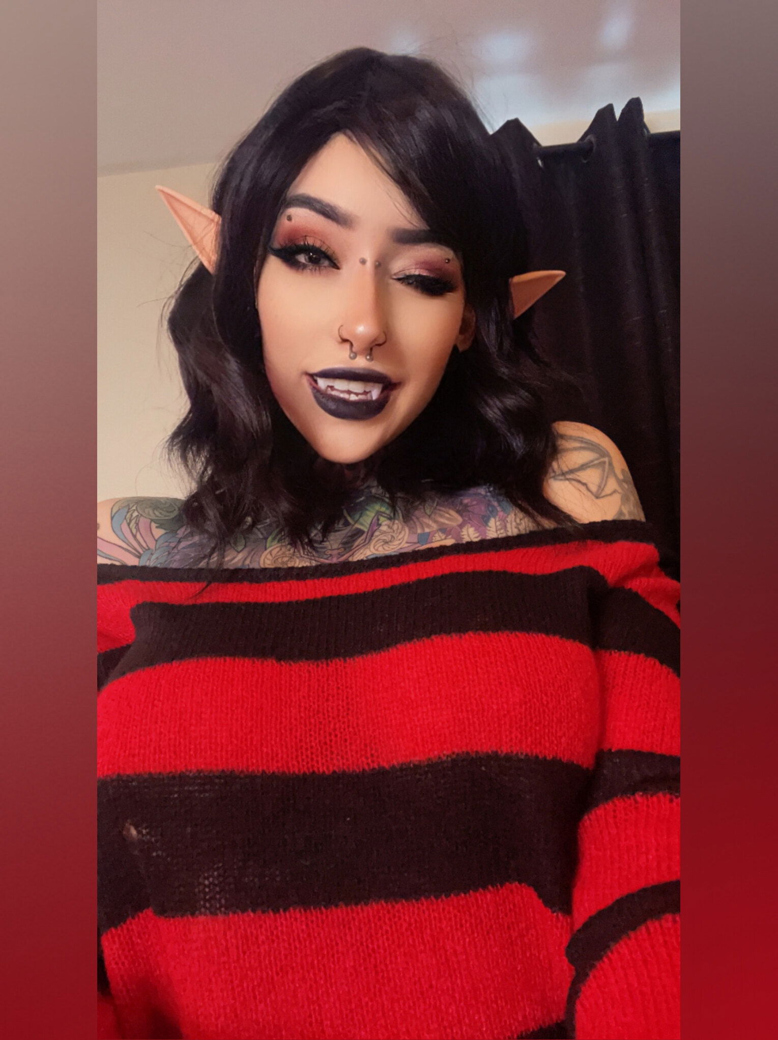 Goth M0mmy Lilli's avatar