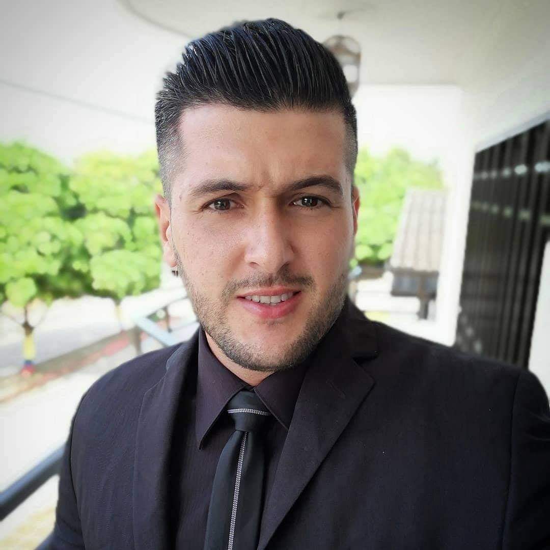 Gustavo Serna's avatar