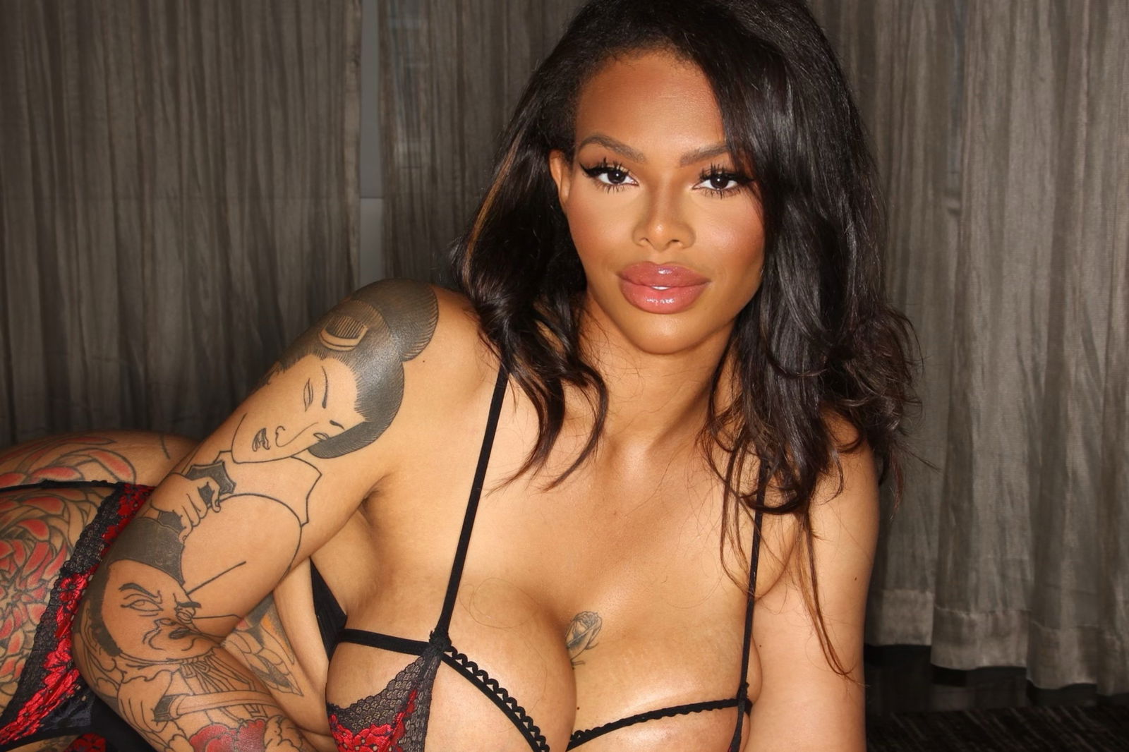 HALLE HAYES's avatar