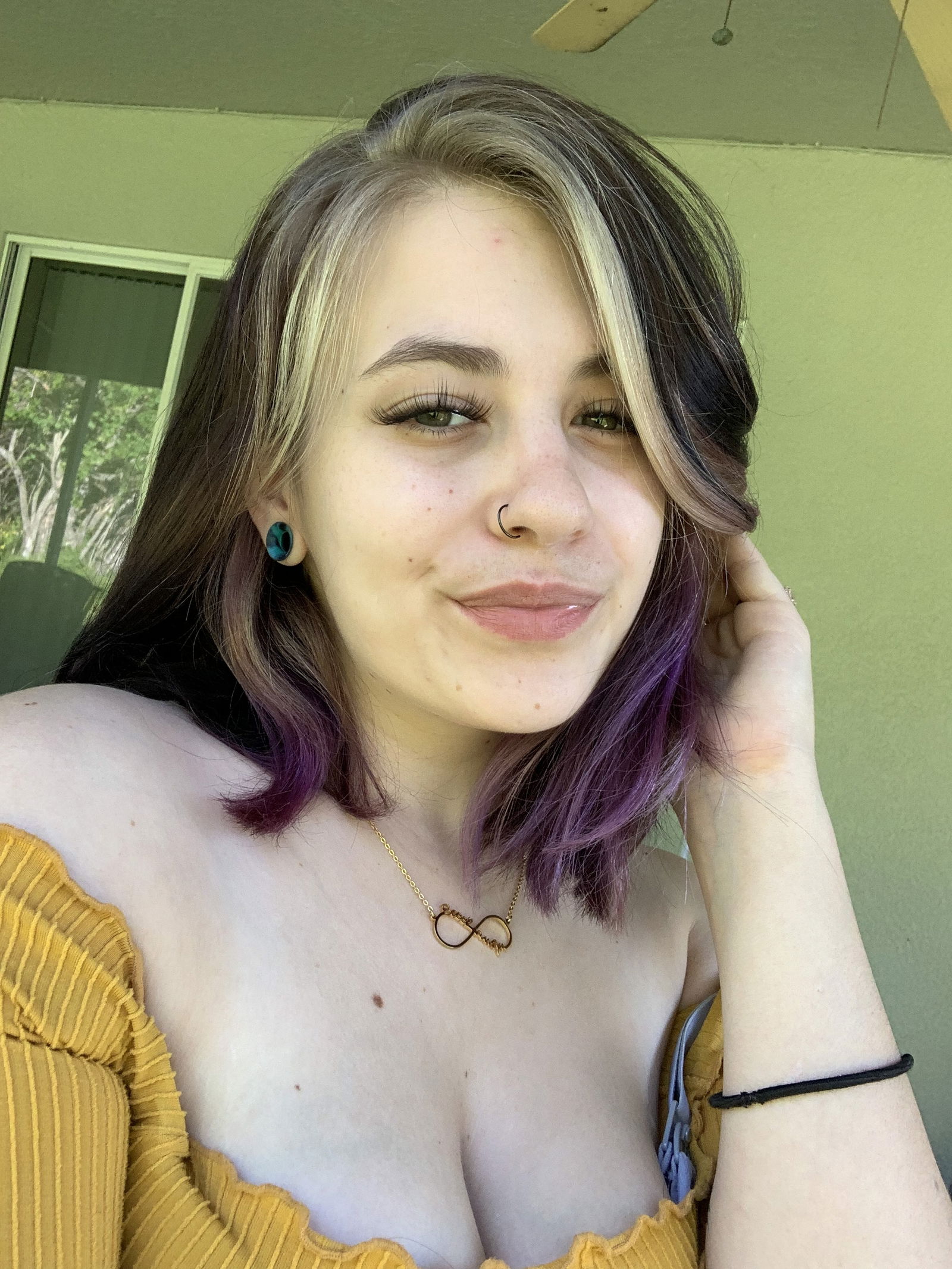 hannah valentine's avatar
