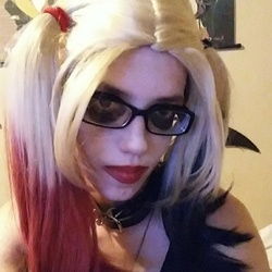 HarlequinVampire's avatar