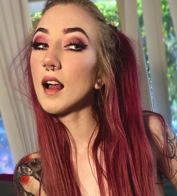 Hayley Raynes's avatar