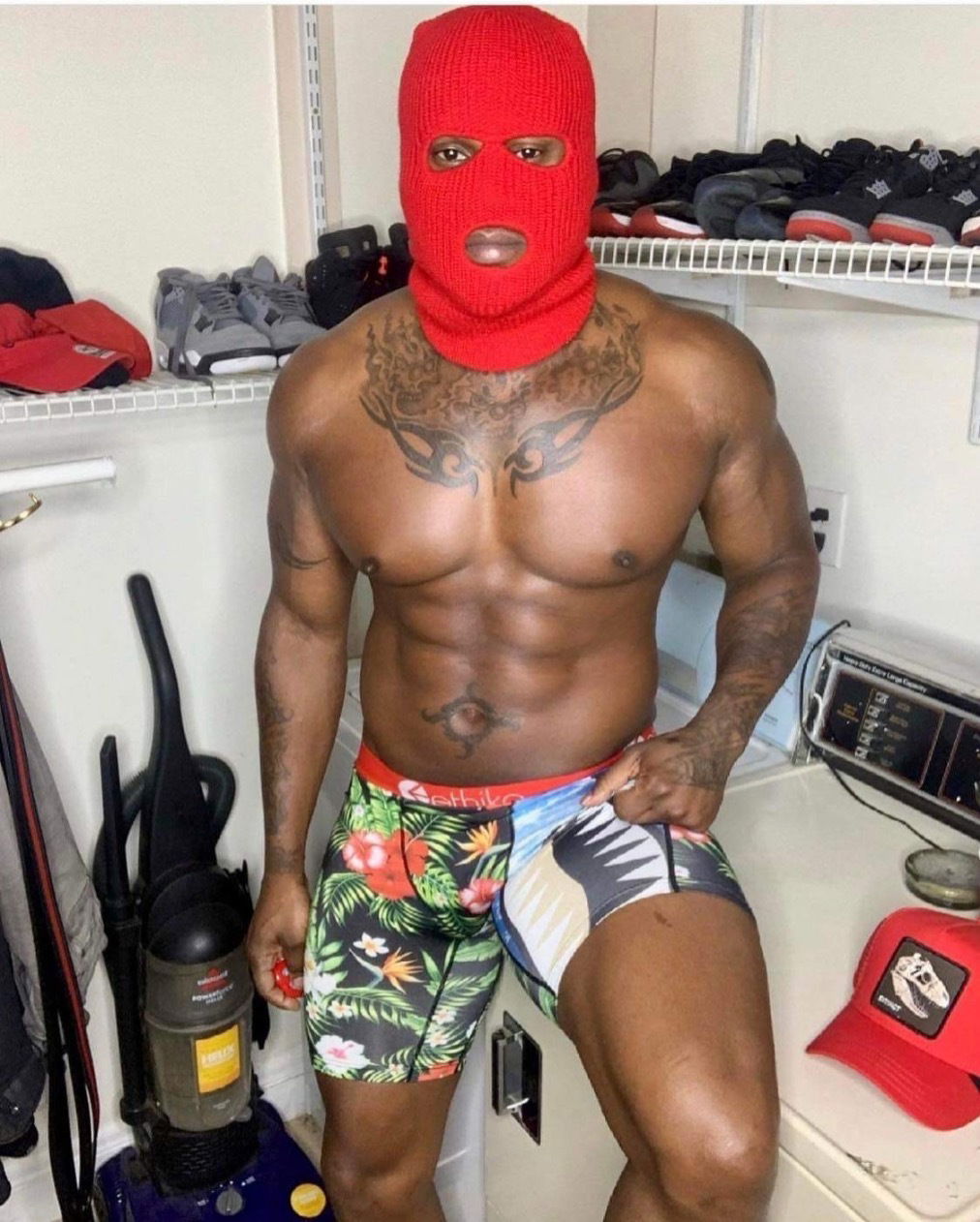 Hellasexxyofficial's avatar