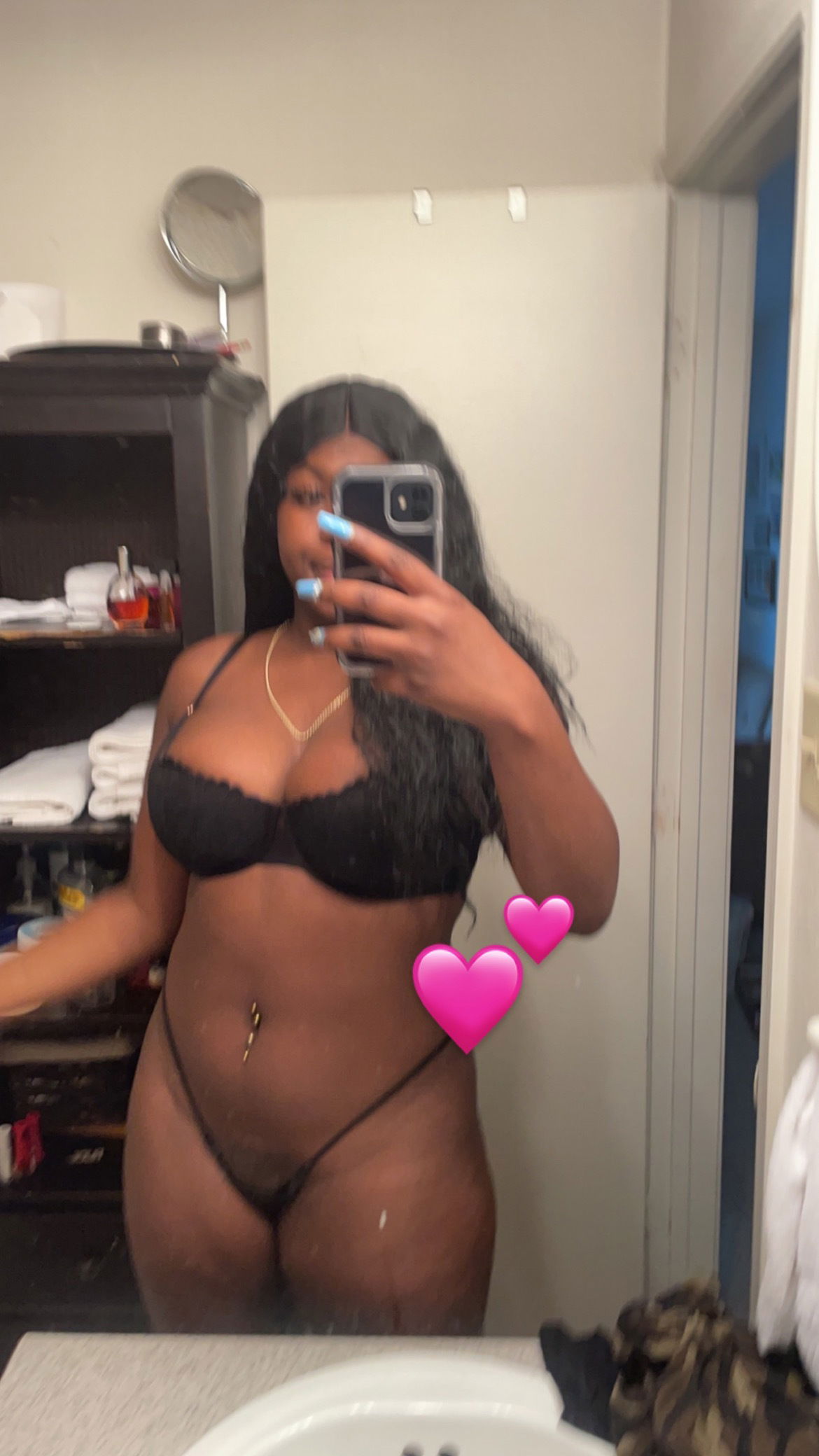 Henny's avatar