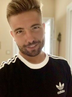 Iván Segura's avatar