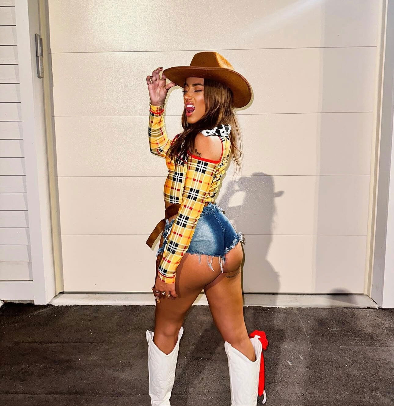 Shelby Lee🦋's avatar