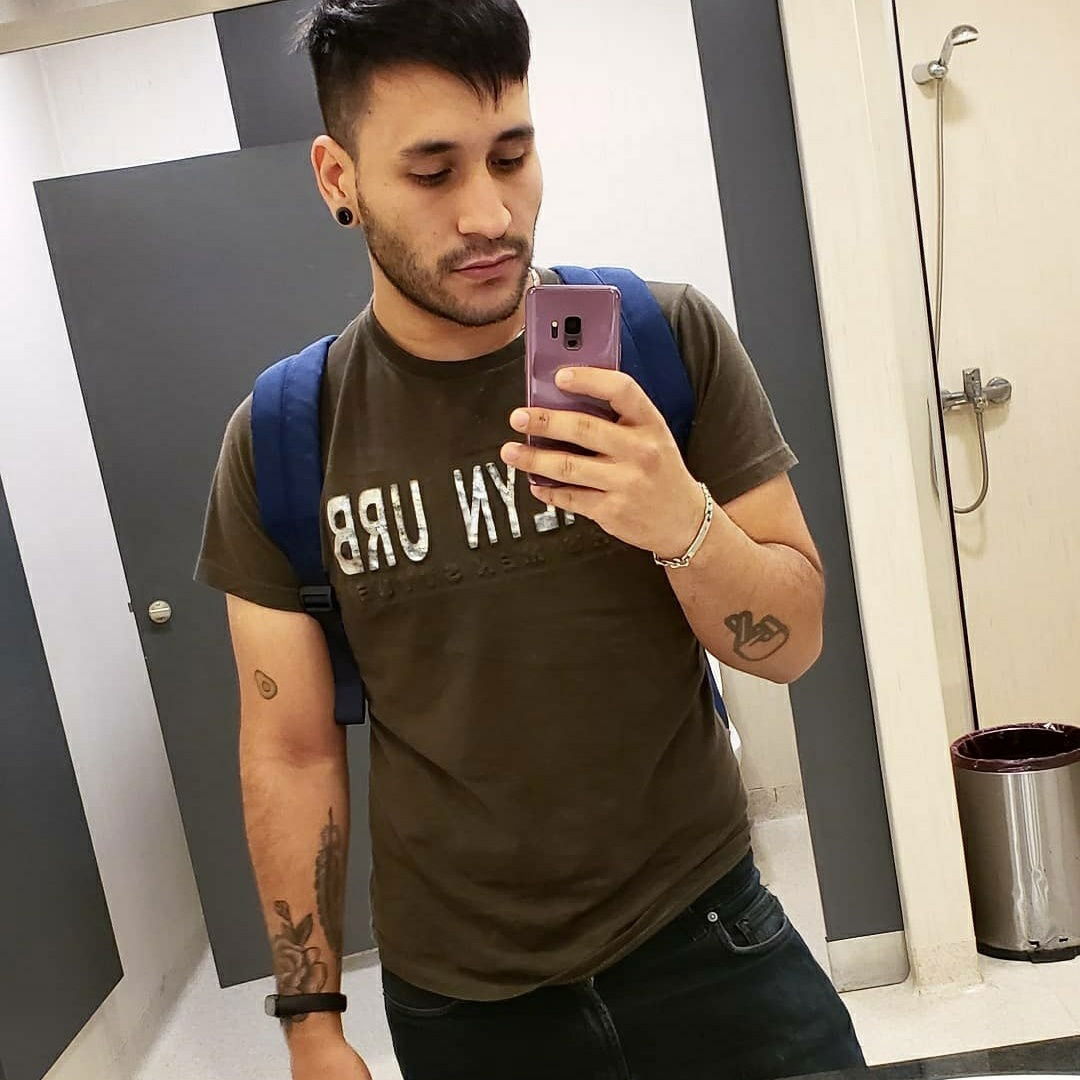 Gian Ezequiel creator profile