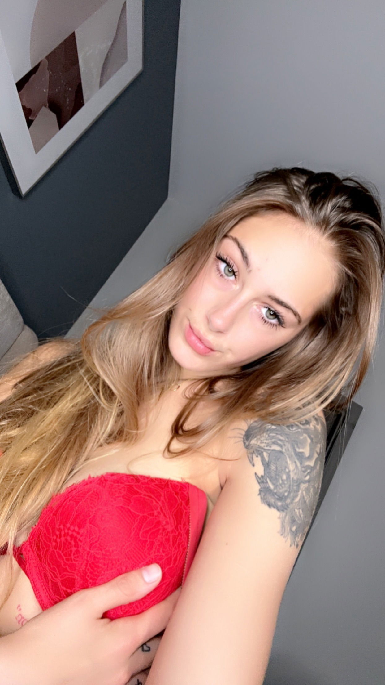 Ivee's avatar