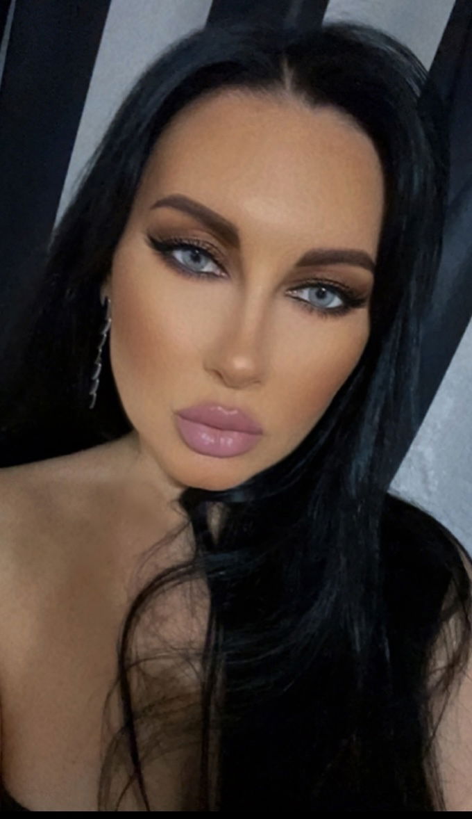 Eva 💎's avatar