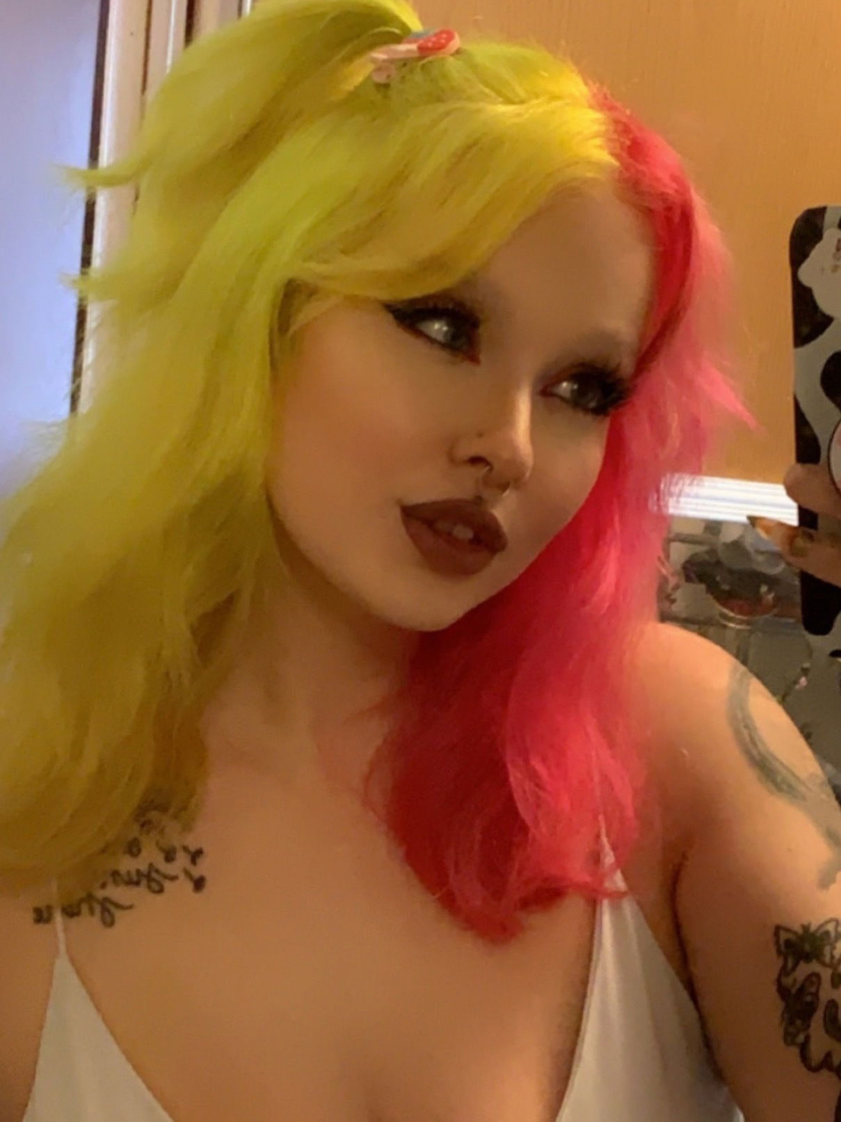 Cambria Marie's avatar