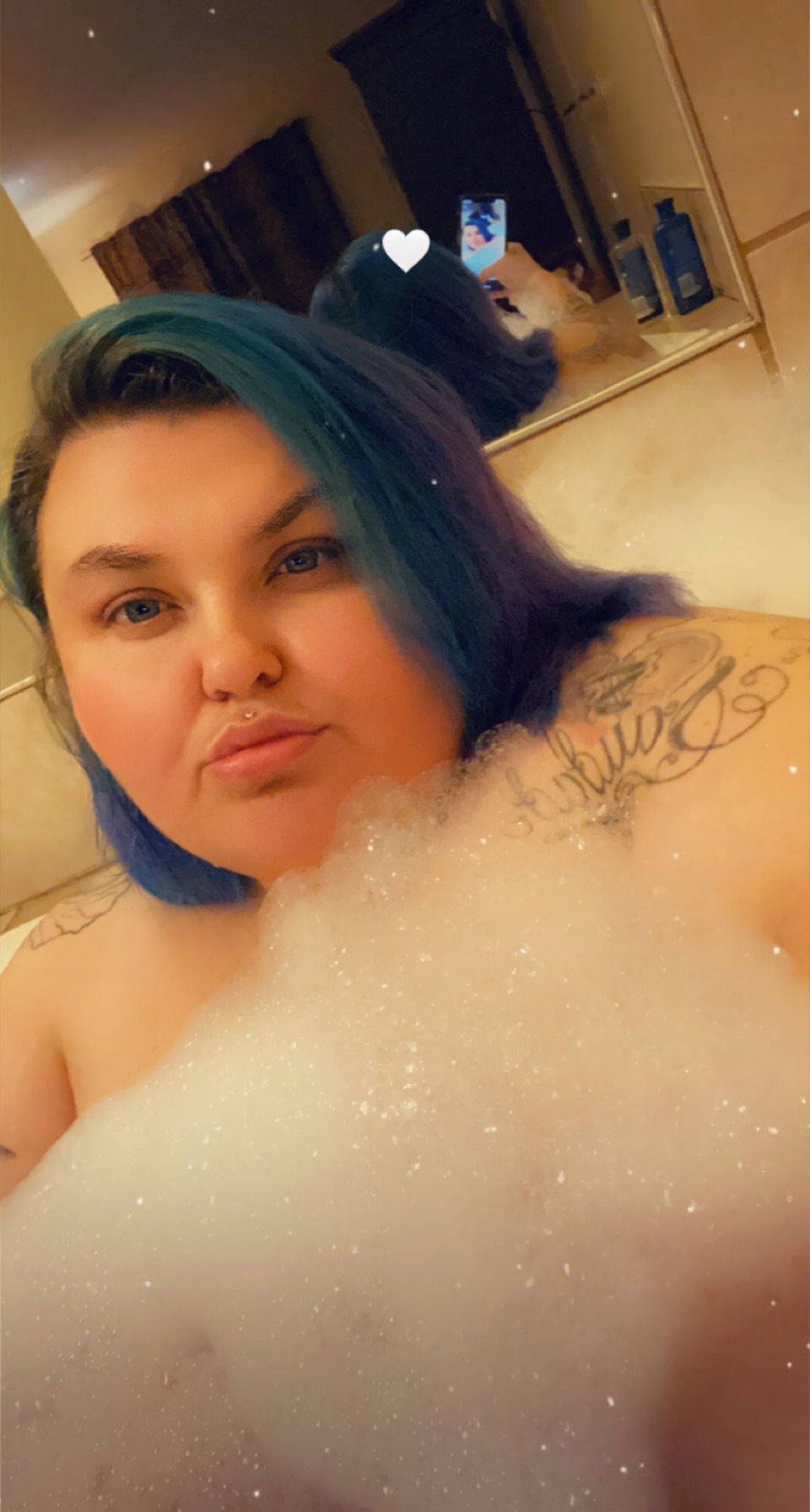 Ashley cakes's avatar