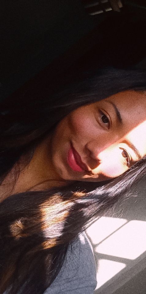 𝑰 𝒛 𝒂 𝒃 𝒆 𝒍 𝒂's avatar