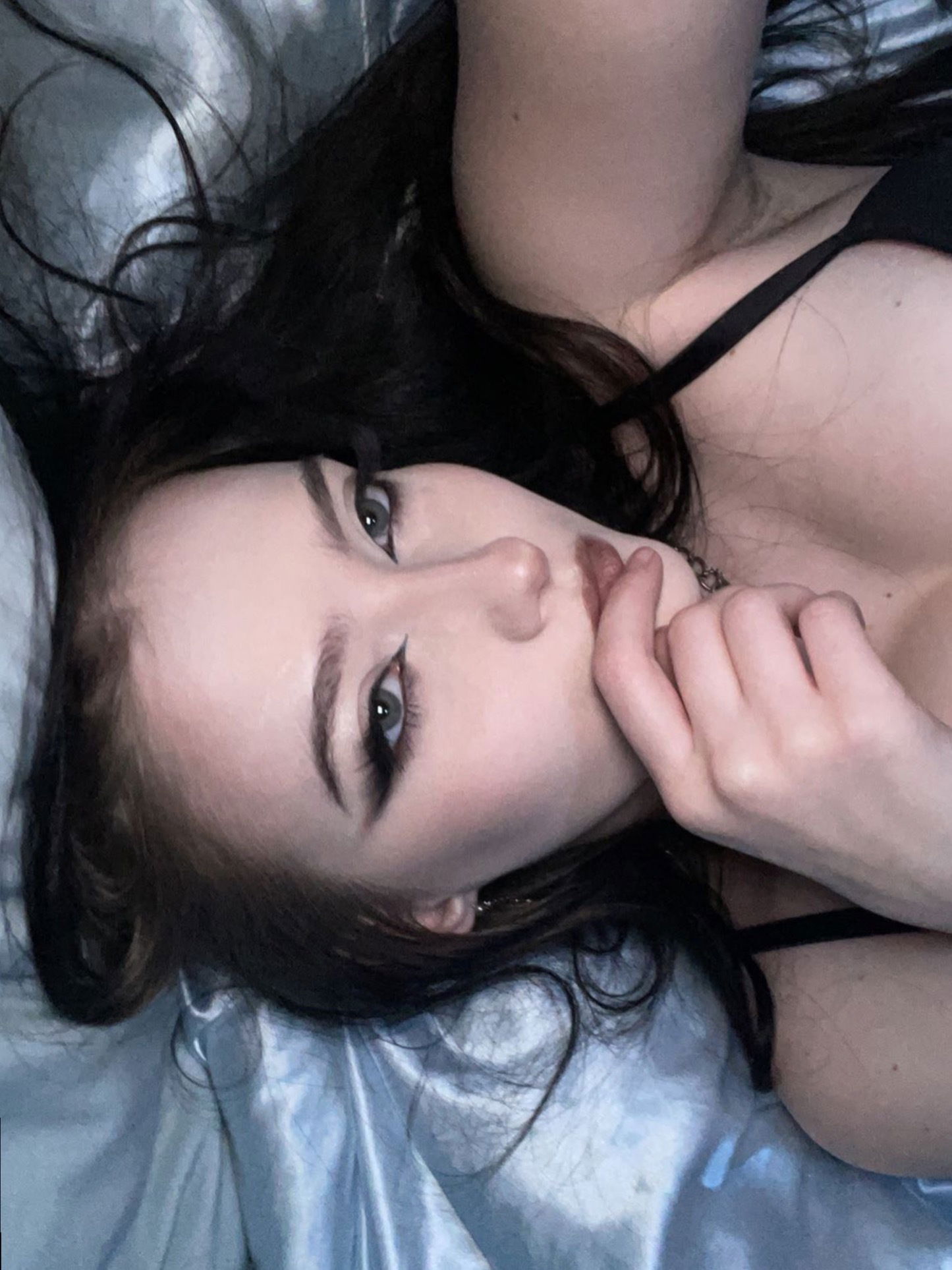 Ivia's avatar