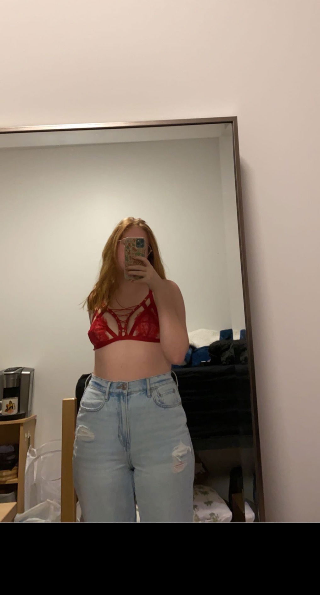 Ivy 🍑's avatar