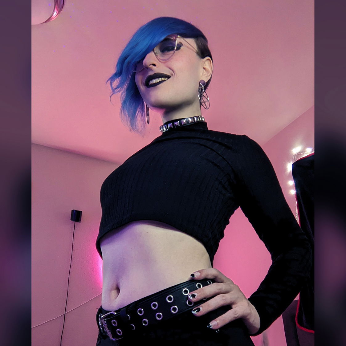 Izzy Resurrected 🖤's avatar