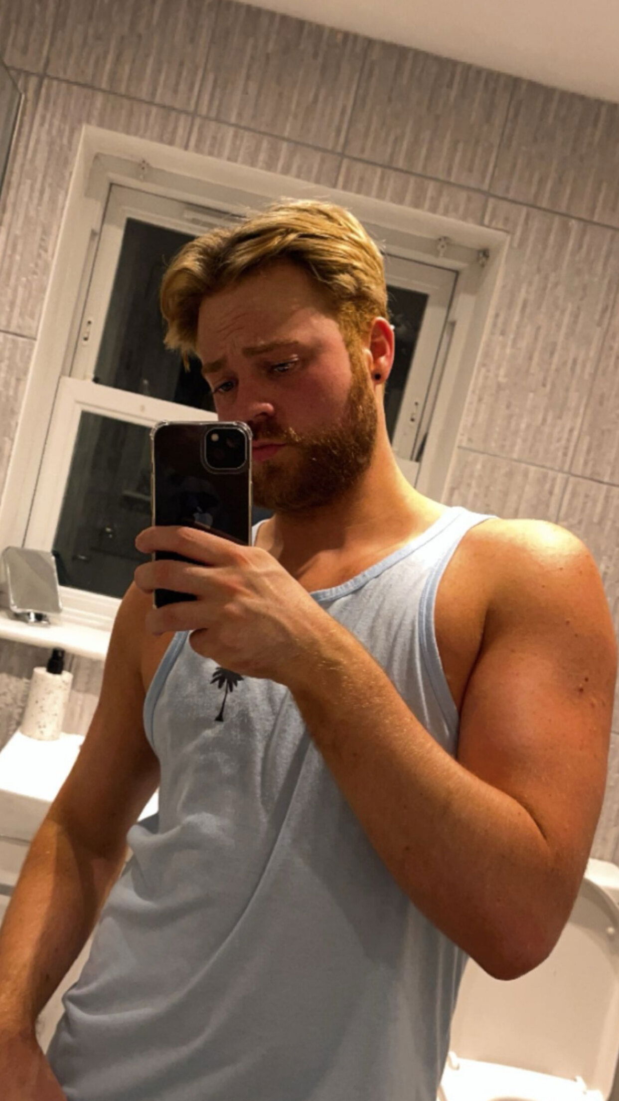 JAKE's avatar