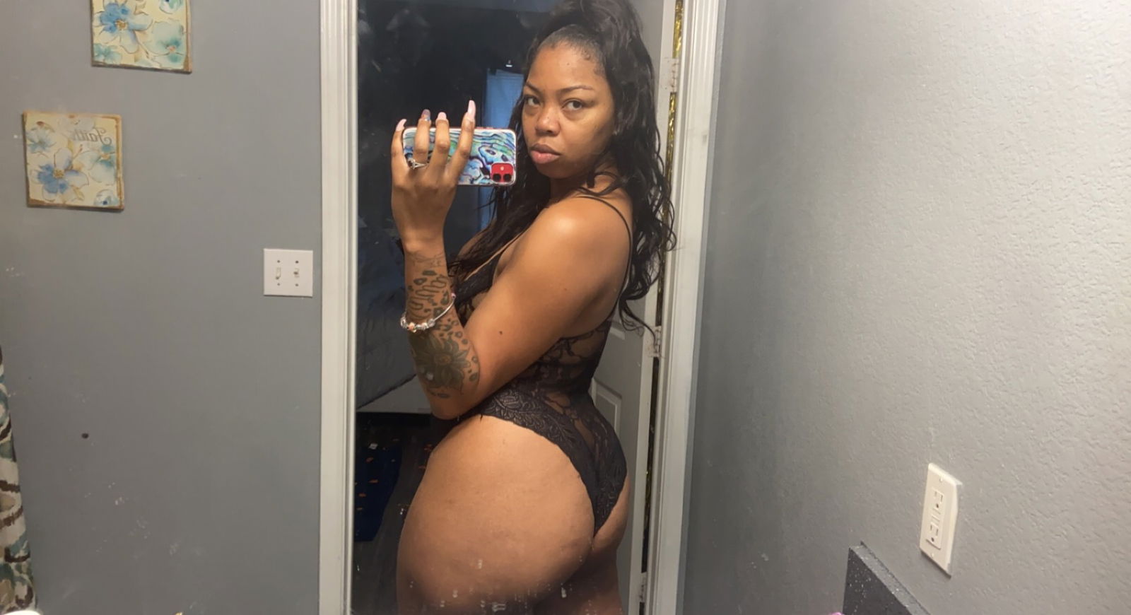 Lick me Jassy