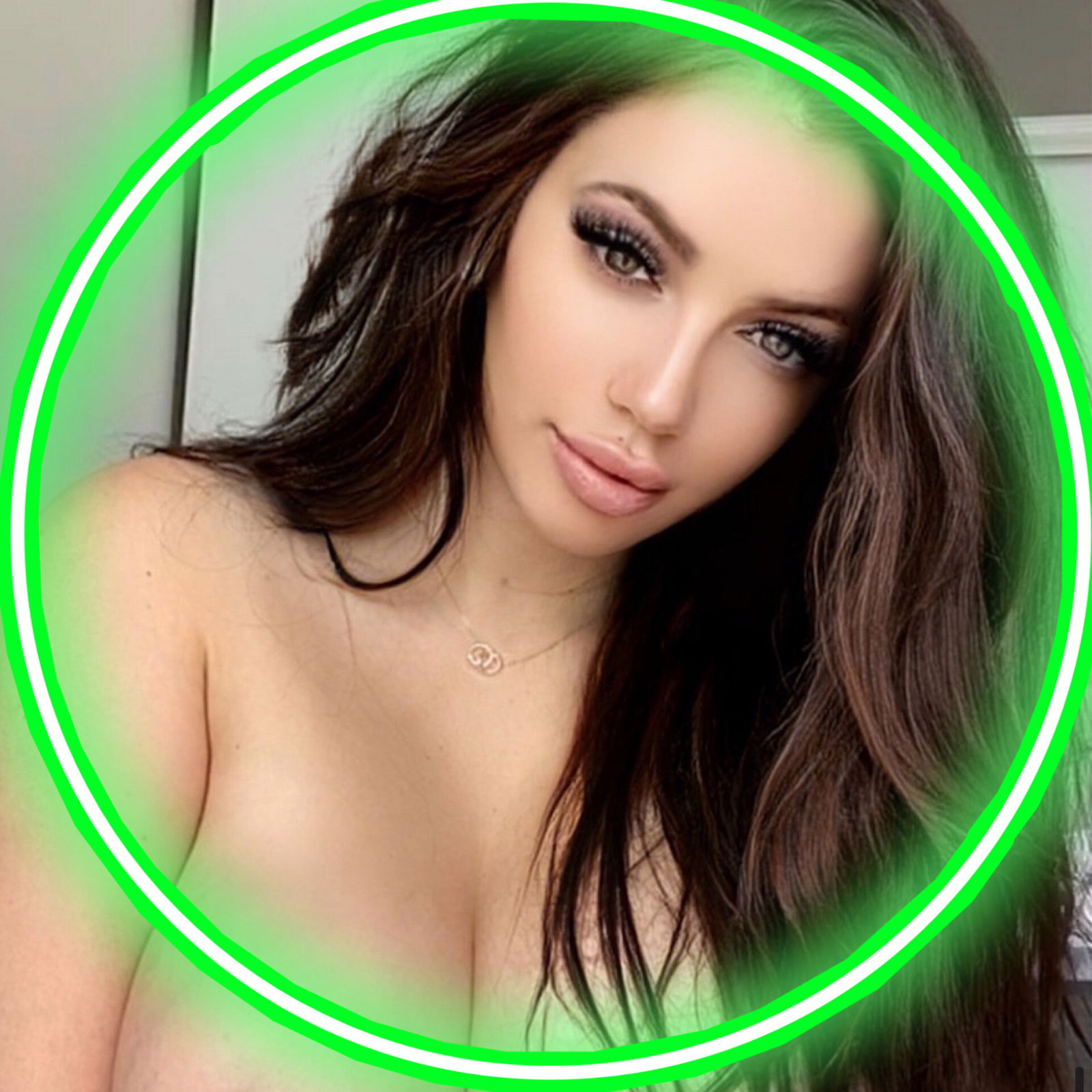 🟢JenniferRaeFox:: ur goddess