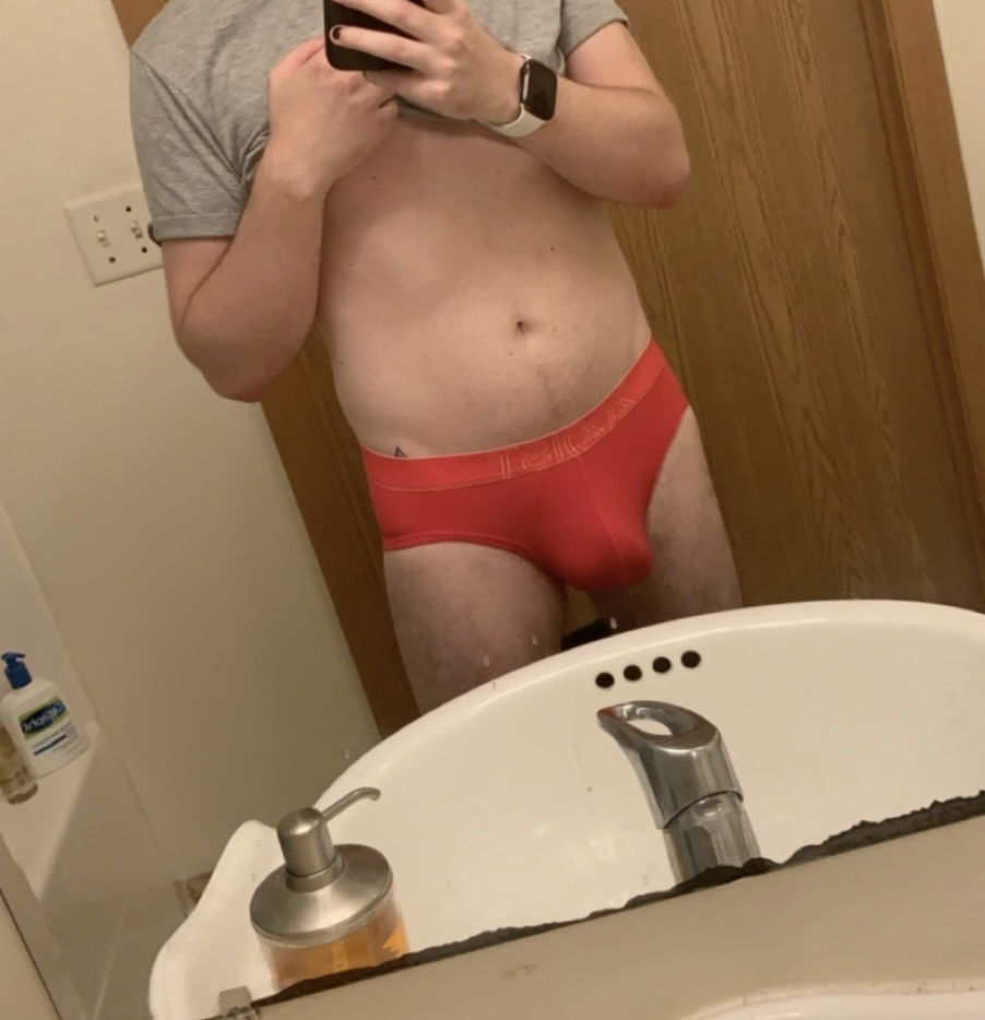 Grad Bottom's avatar