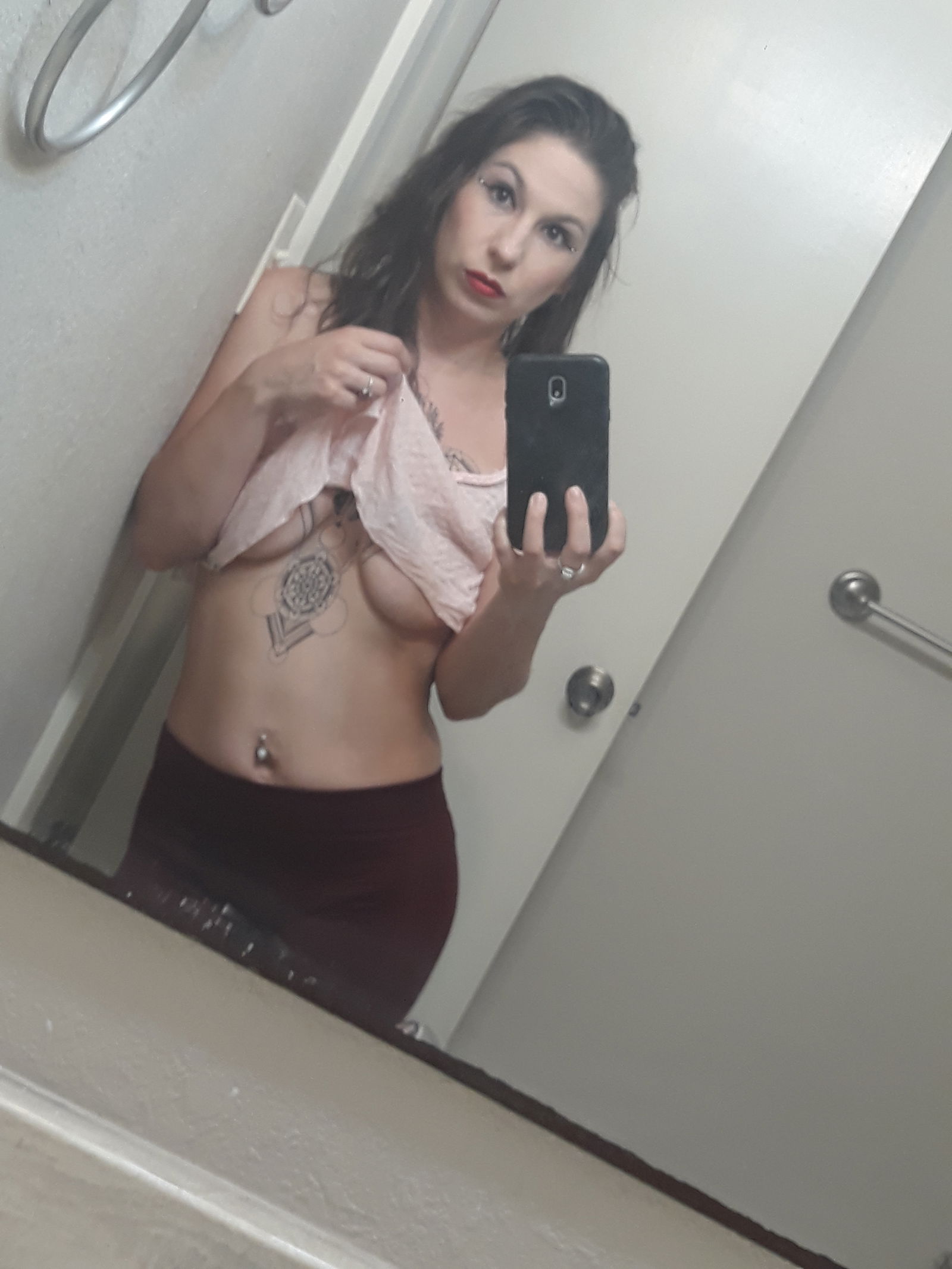JoElla's avatar