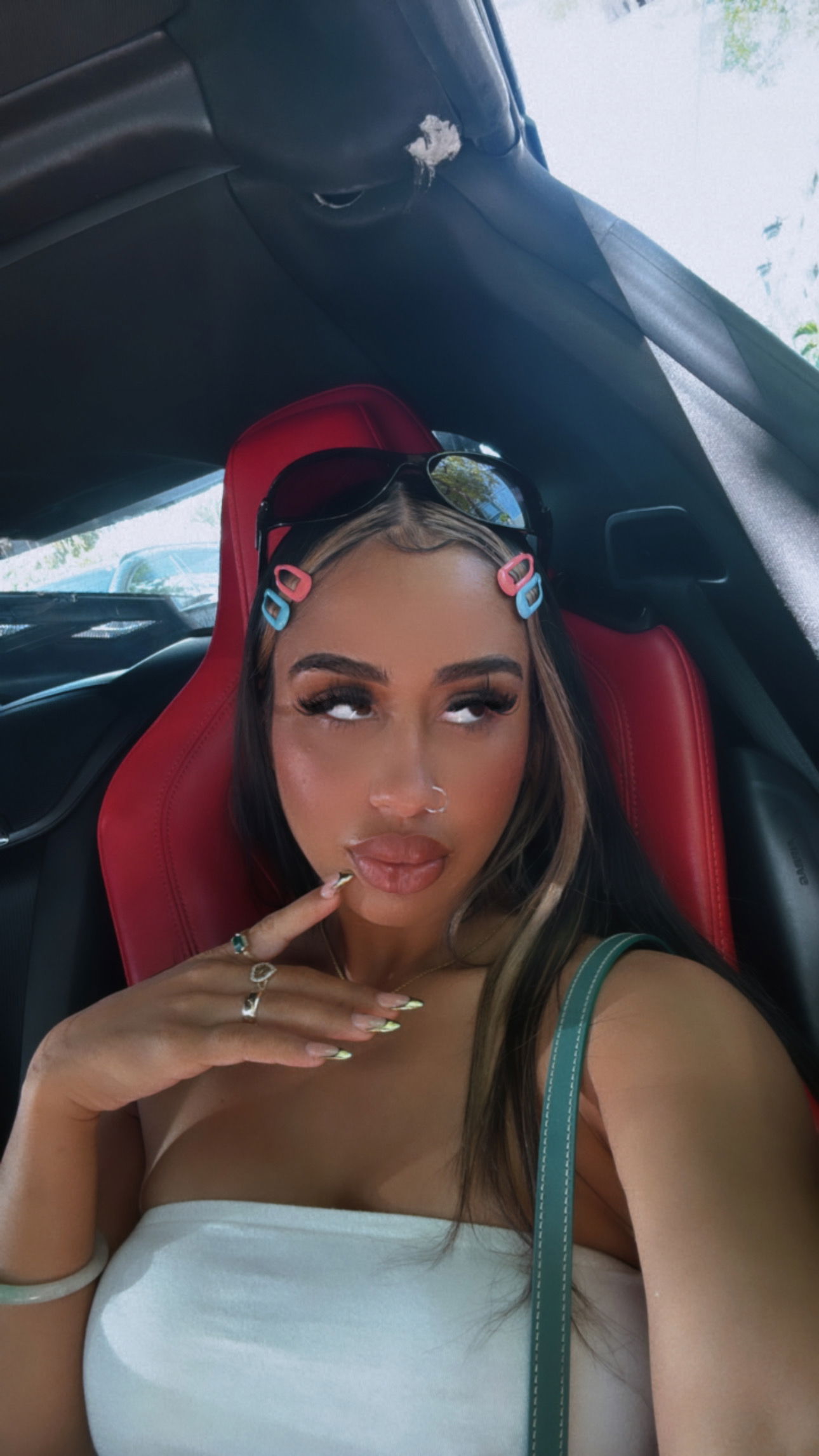 Spicy Jesel 🦋 | Currently Online's avatar