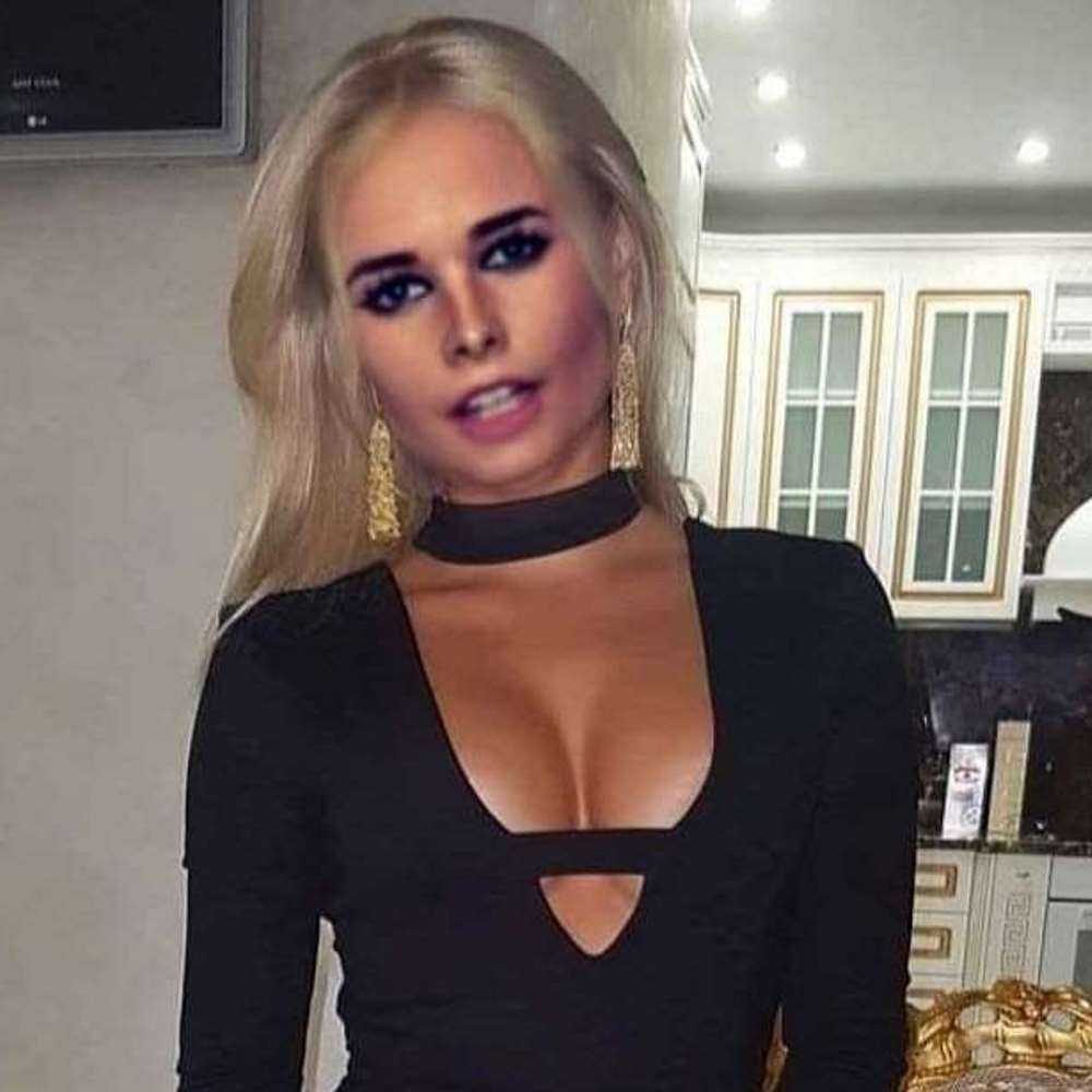 Julia Peach's avatar