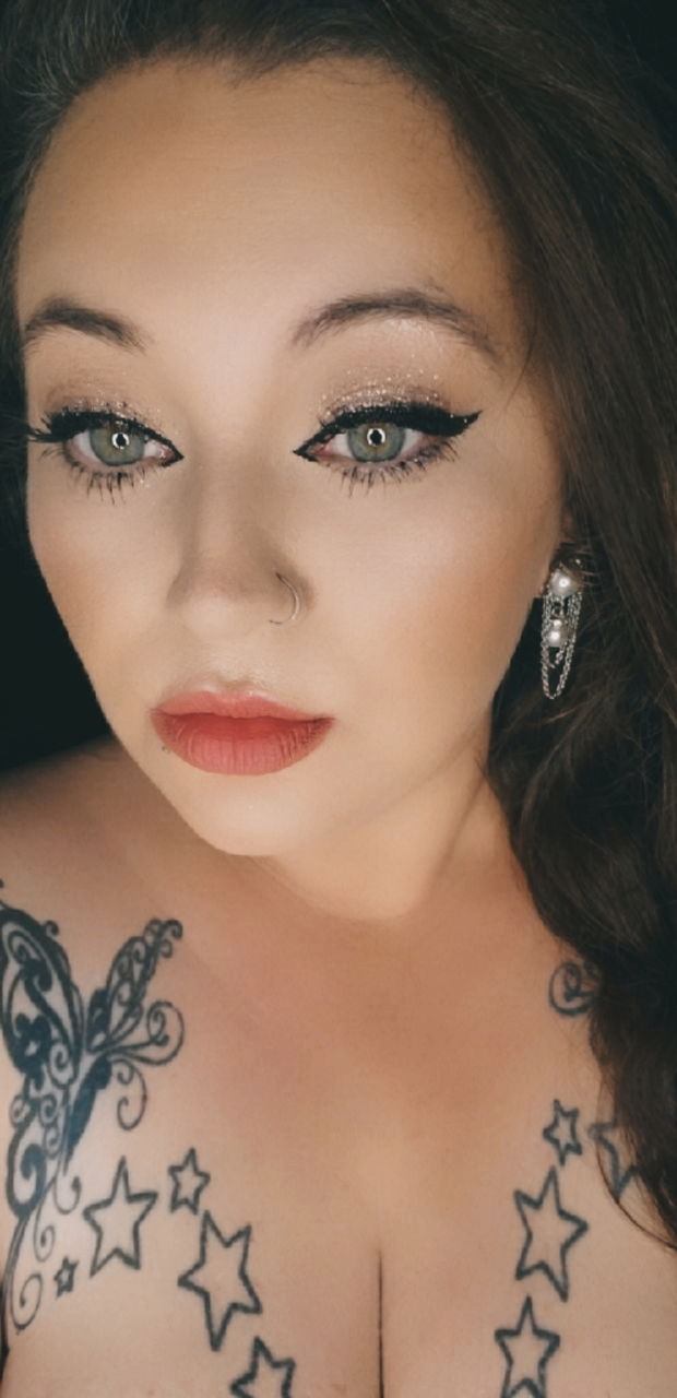Juniper🖤💋's avatar
