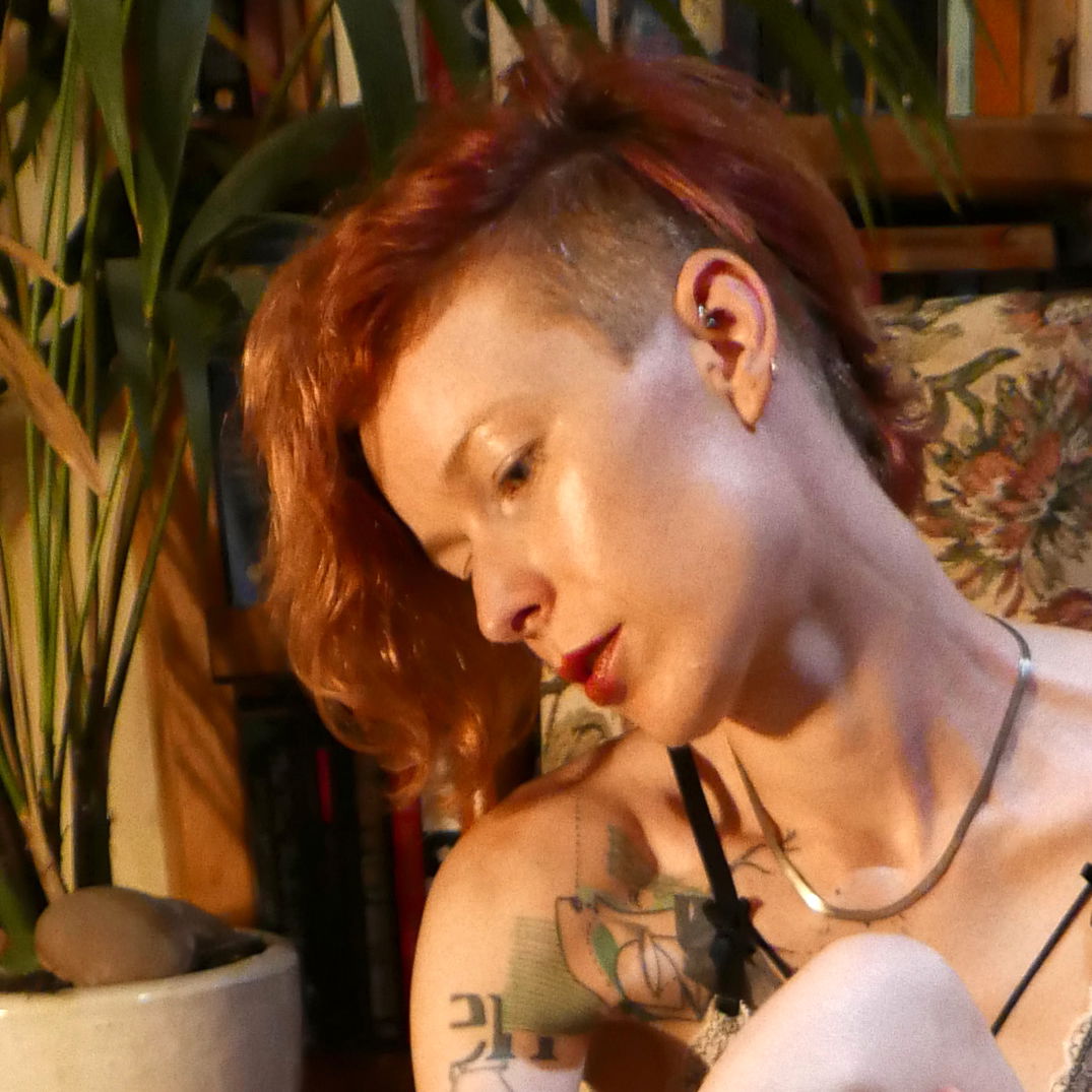 Juniper Luna's avatar