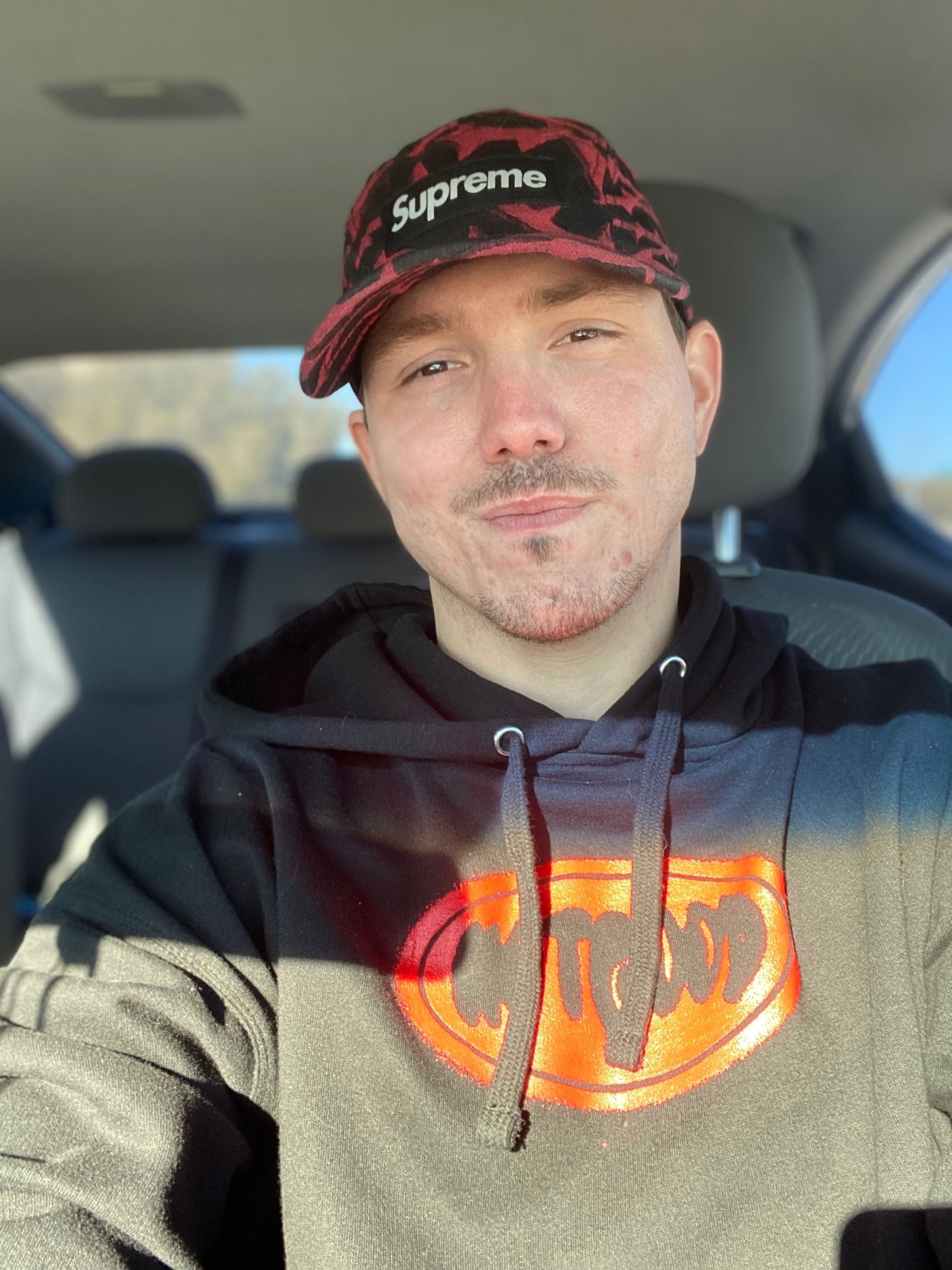 𝕵𝖚𝖘𝖙𝖆𝖓's avatar