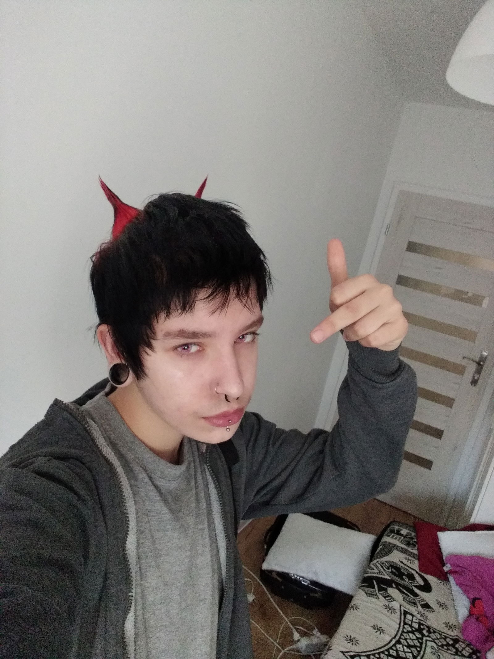 Wiktor's avatar
