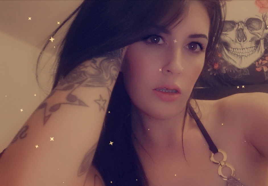✨𝕮𝖆𝖓𝖆𝖉𝖎𝖆𝖓 𝕲𝖔𝖉𝖉𝖊𝖘𝖘 👑's avatar