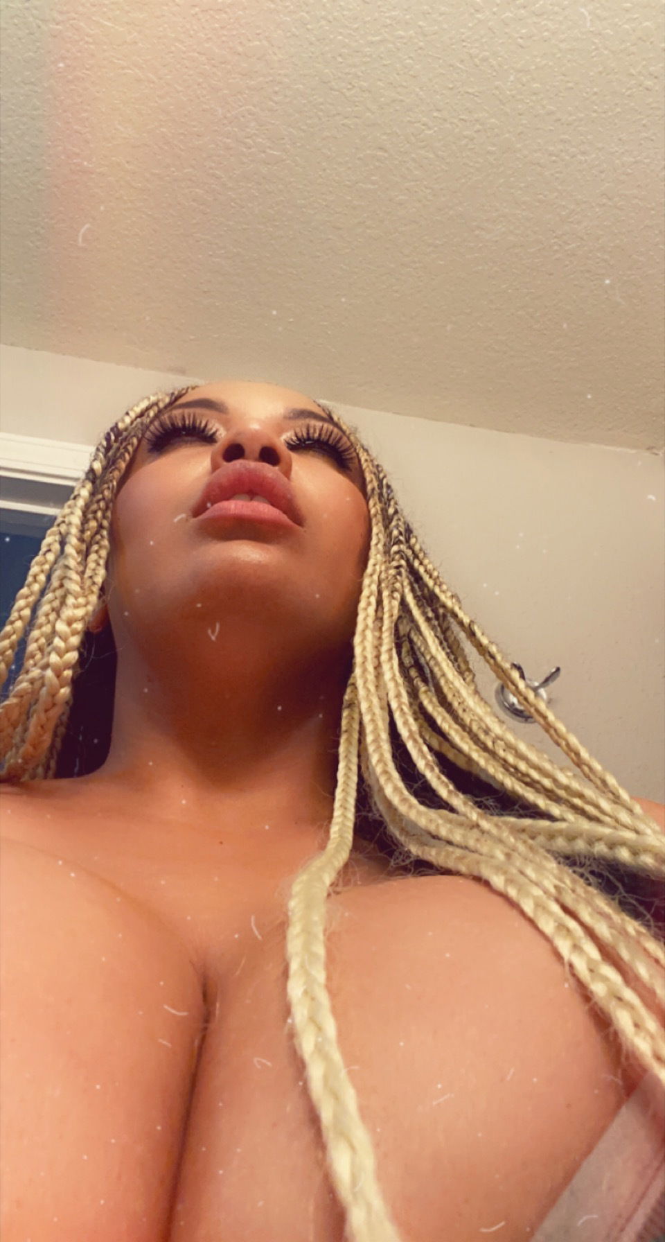 KarinaG Love's avatar