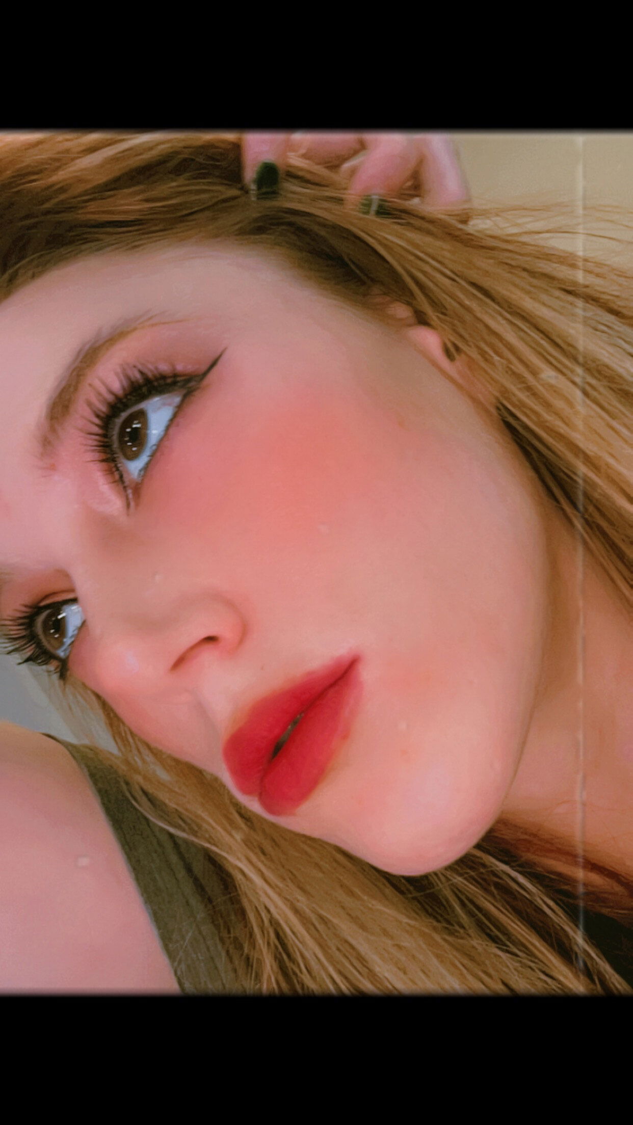 Karmen peach's avatar