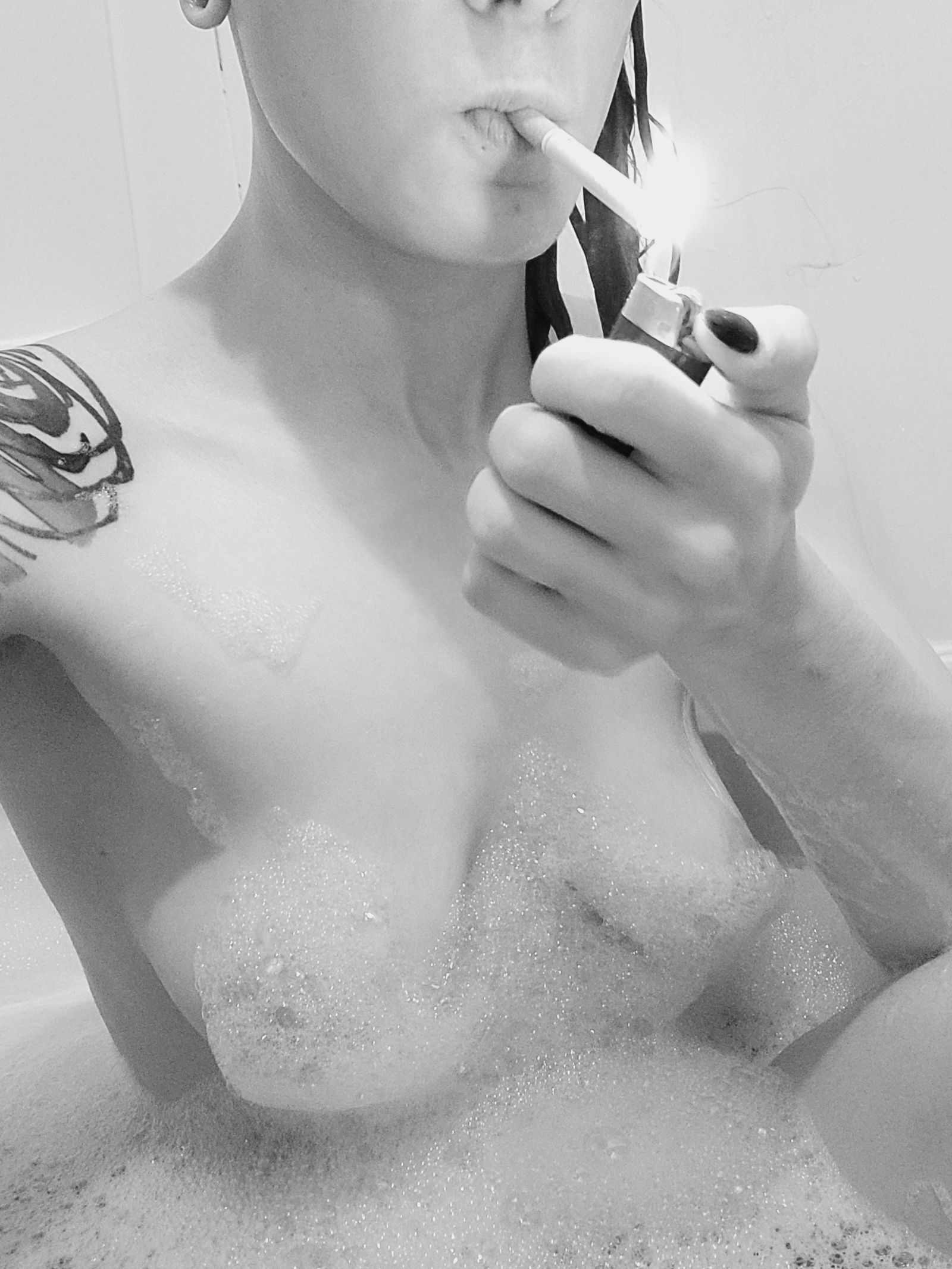 KinkyLittleHippy's avatar