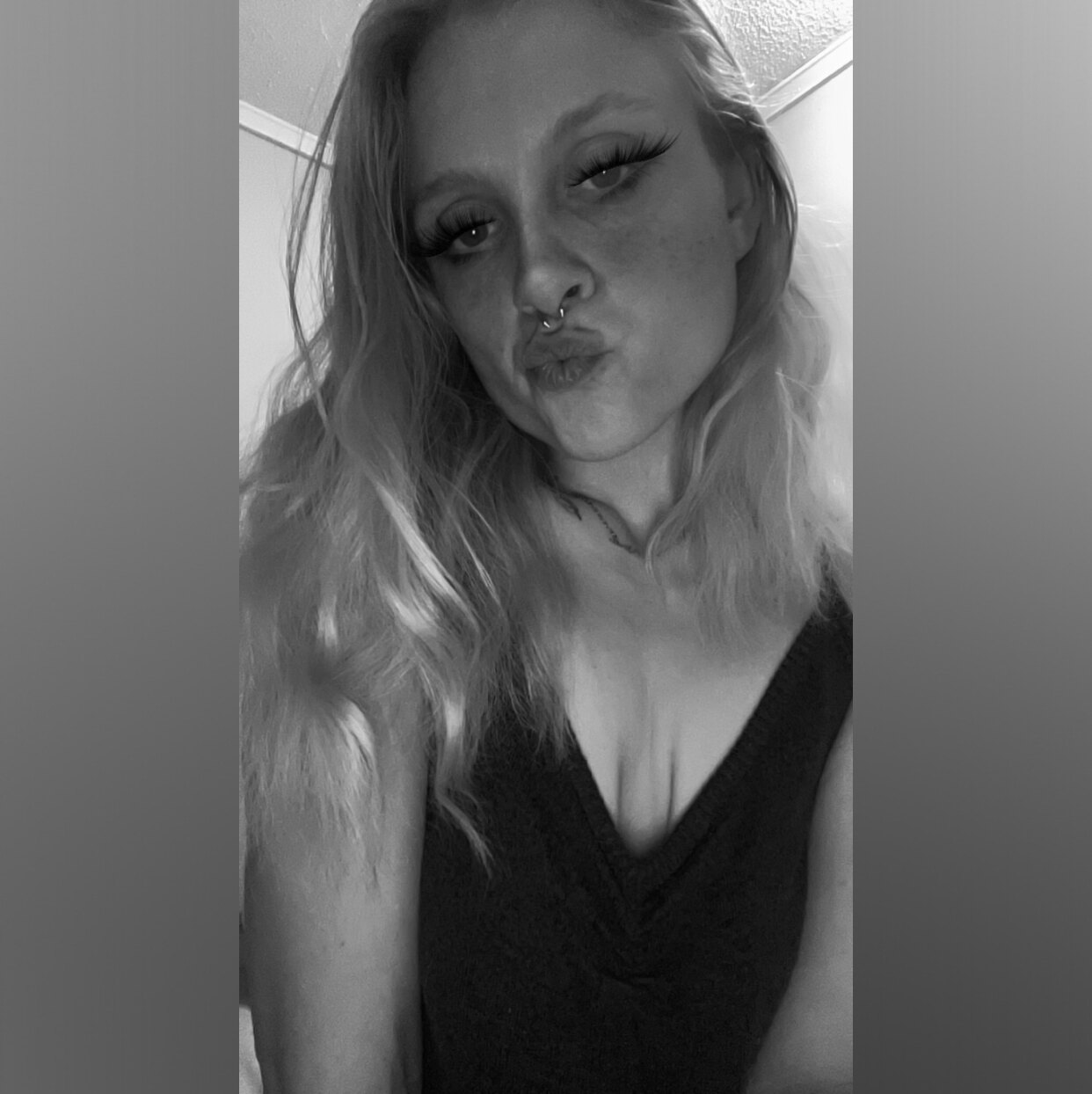 ur exclusive sex slave 😚's avatar