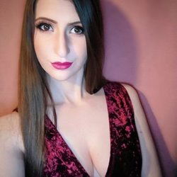 Kirsten Skye 😻's avatar