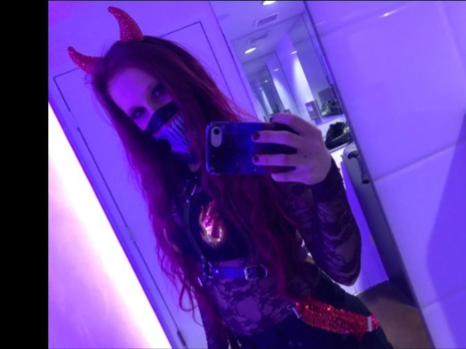 Kissed By Fire 🔥's avatar