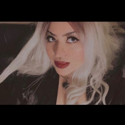 𝓚𝓲𝓽𝓪𝓷𝓪  🖤's avatar