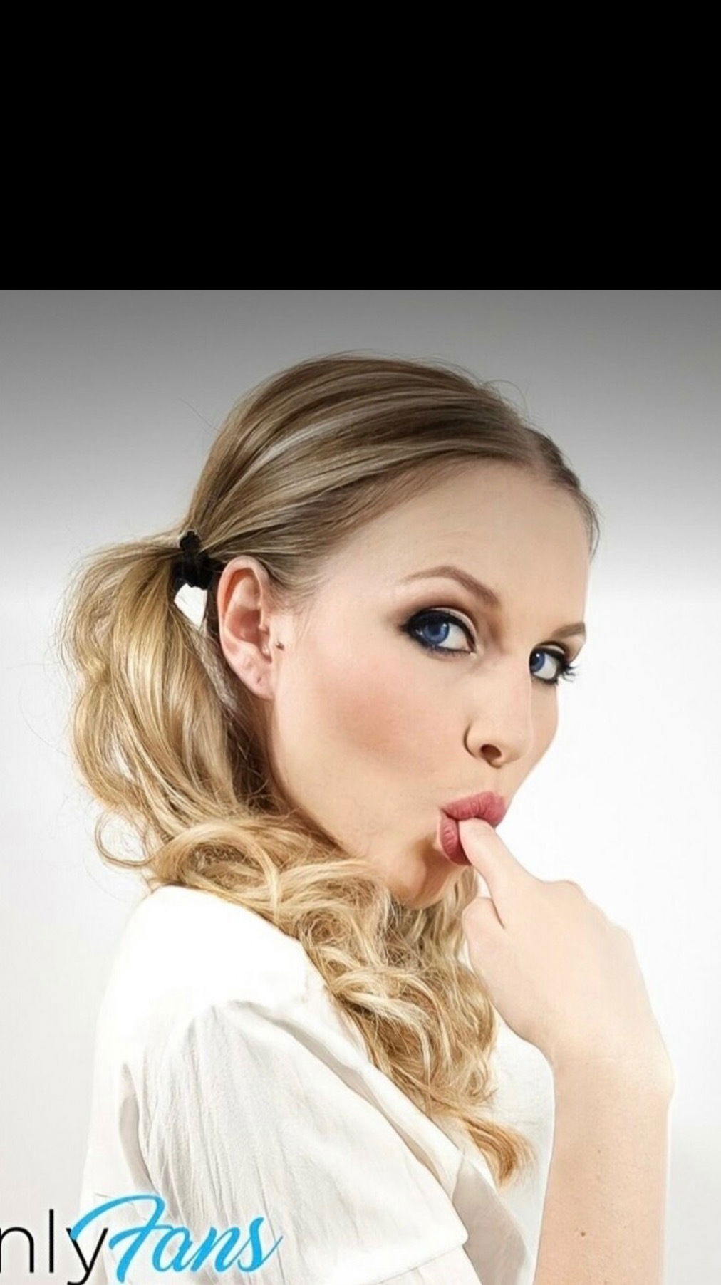 Sexting Queen 👑🔥100% AMATEUR 🔥's avatar