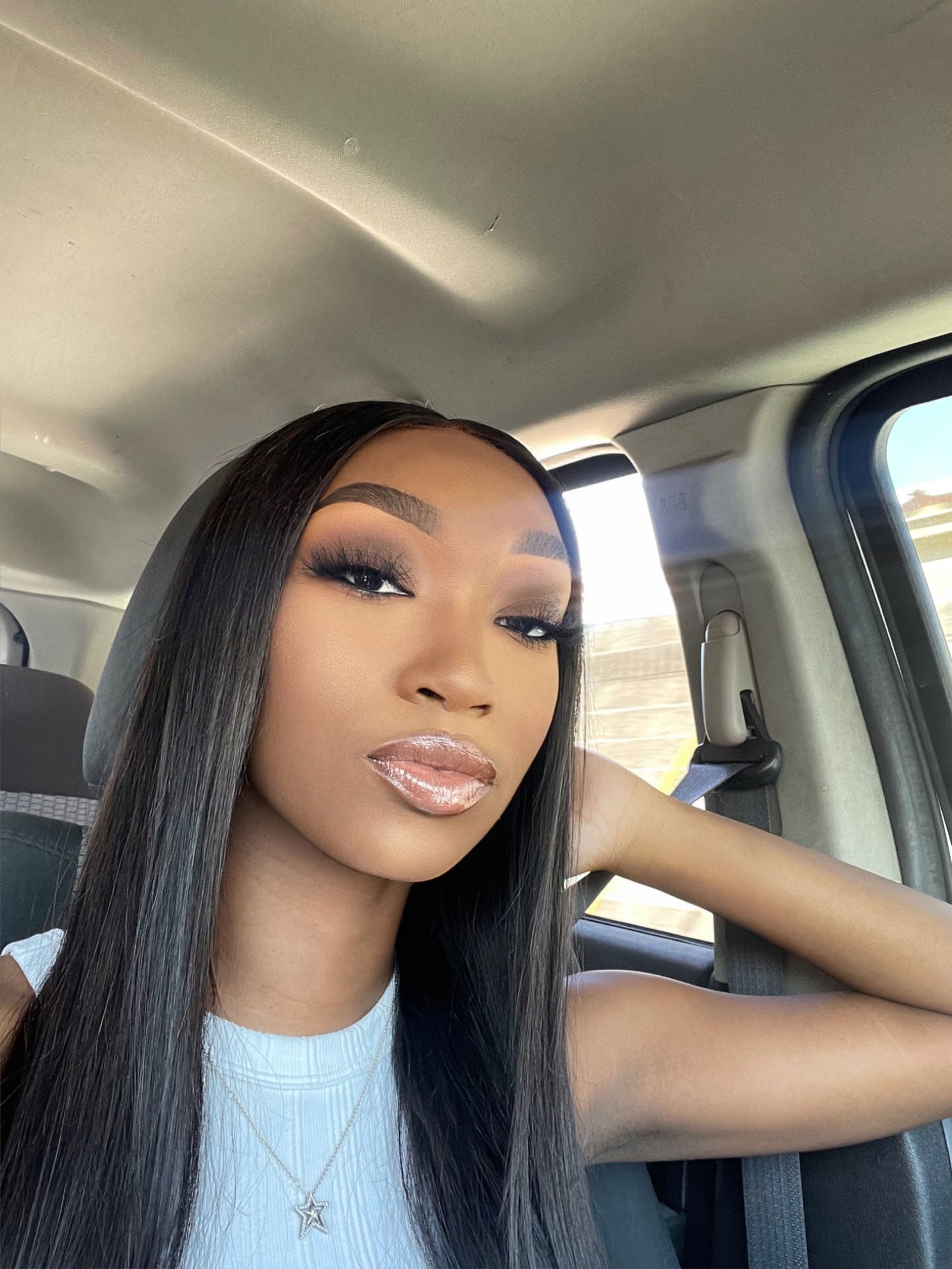 𝚍𝚛𝚒𝚙𝚜 𝚘𝚏 𝚌𝚑𝚘𝚌𝚘𝚕𝚊𝚝𝚎 🍫's avatar