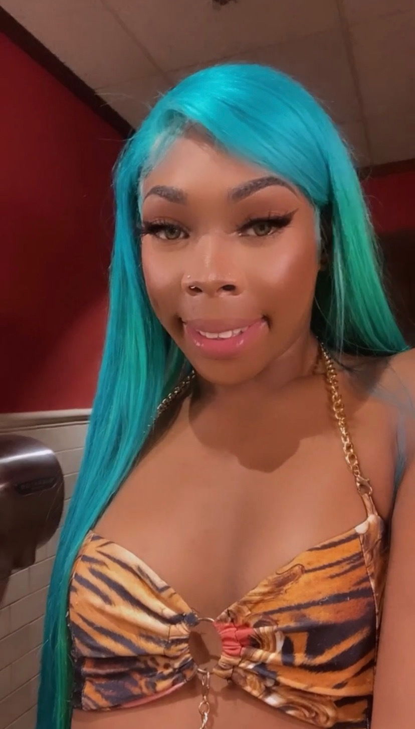 KYLIEE's avatar