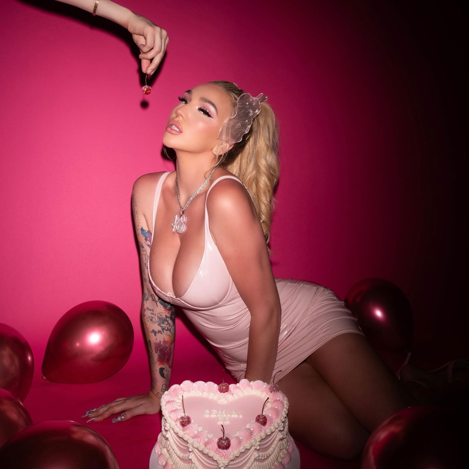 Kendra Sunderland creator profile