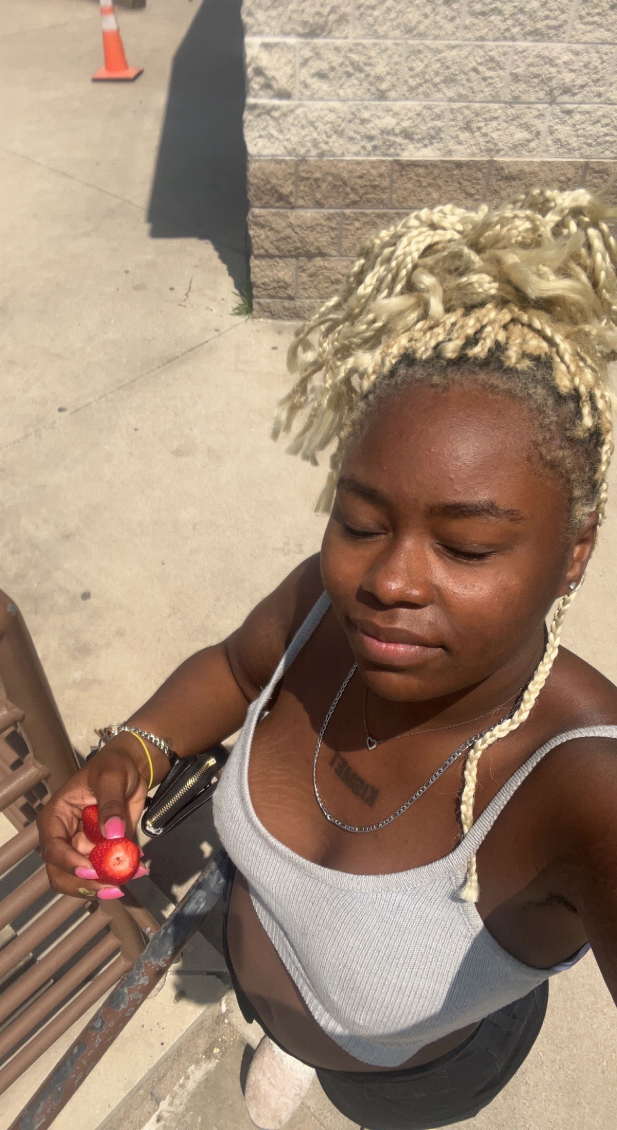 ladysimp's avatar