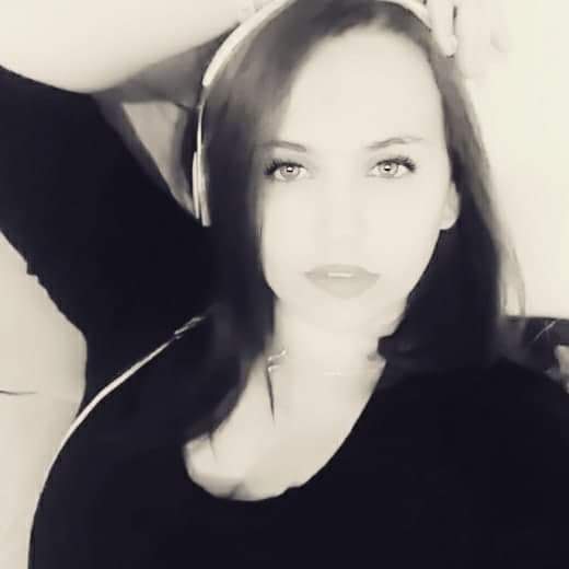 Traci's avatar