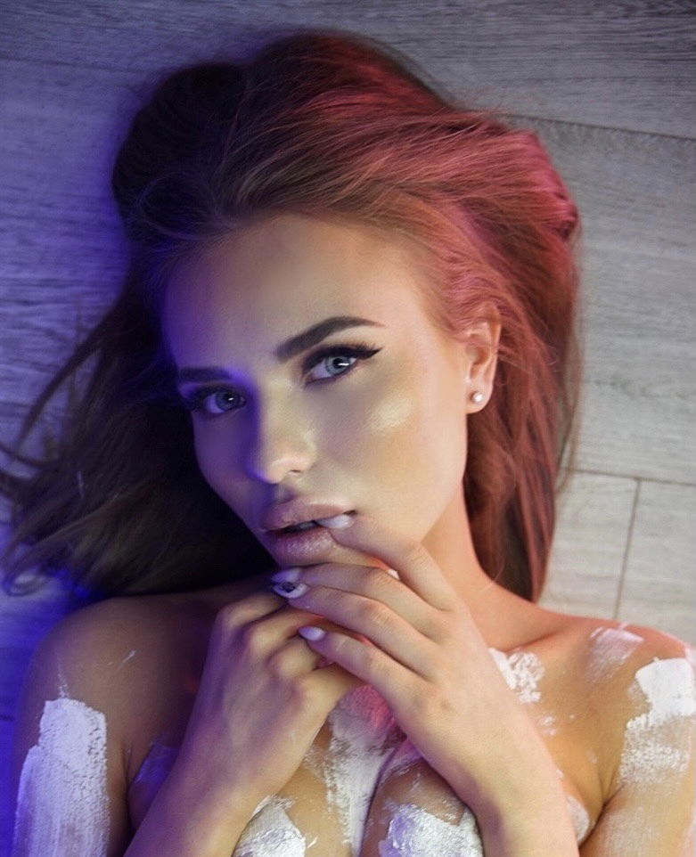 LanaRoberson's avatar